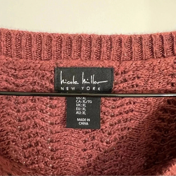 Nicole Miller Womens Knit Pullover Red Sweater XL Long Sleeve Round Neckline Top - Picture 8 of 8